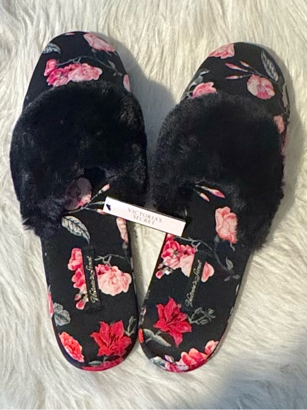 New Victoria’s Secret Satin Slippers